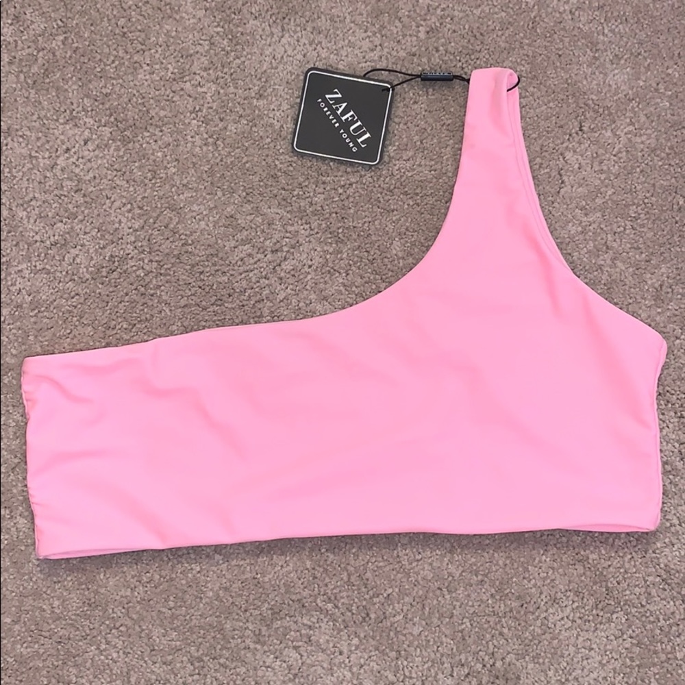 NWT one shoulder bikini top